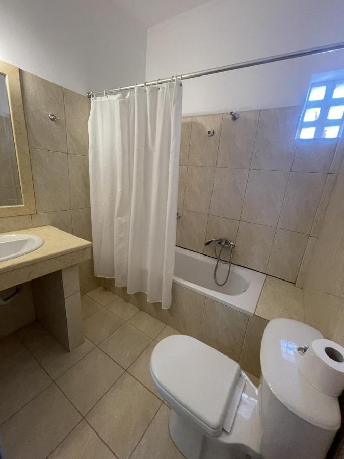 Christina Hotel Mesongí エクステリア 写真