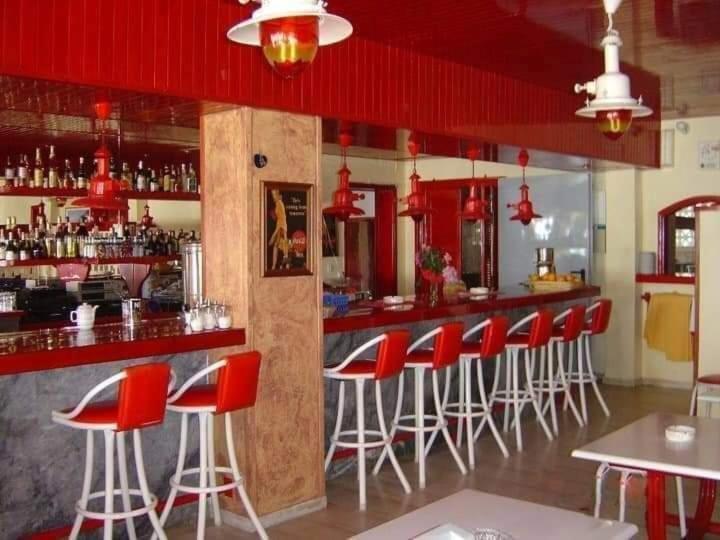 Christina Hotel Mesongí エクステリア 写真